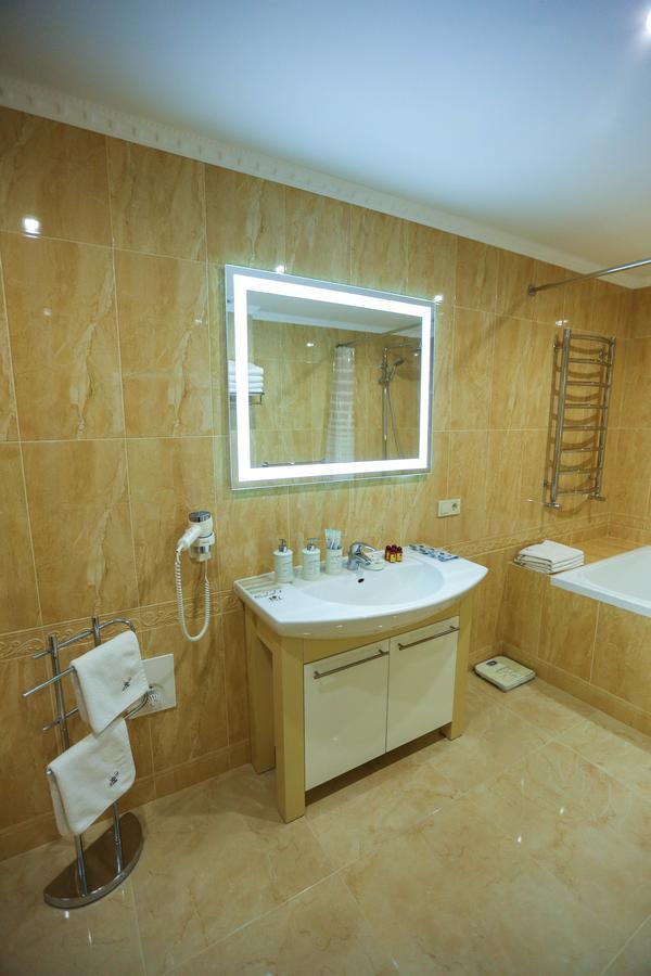 Home Hotel 3*